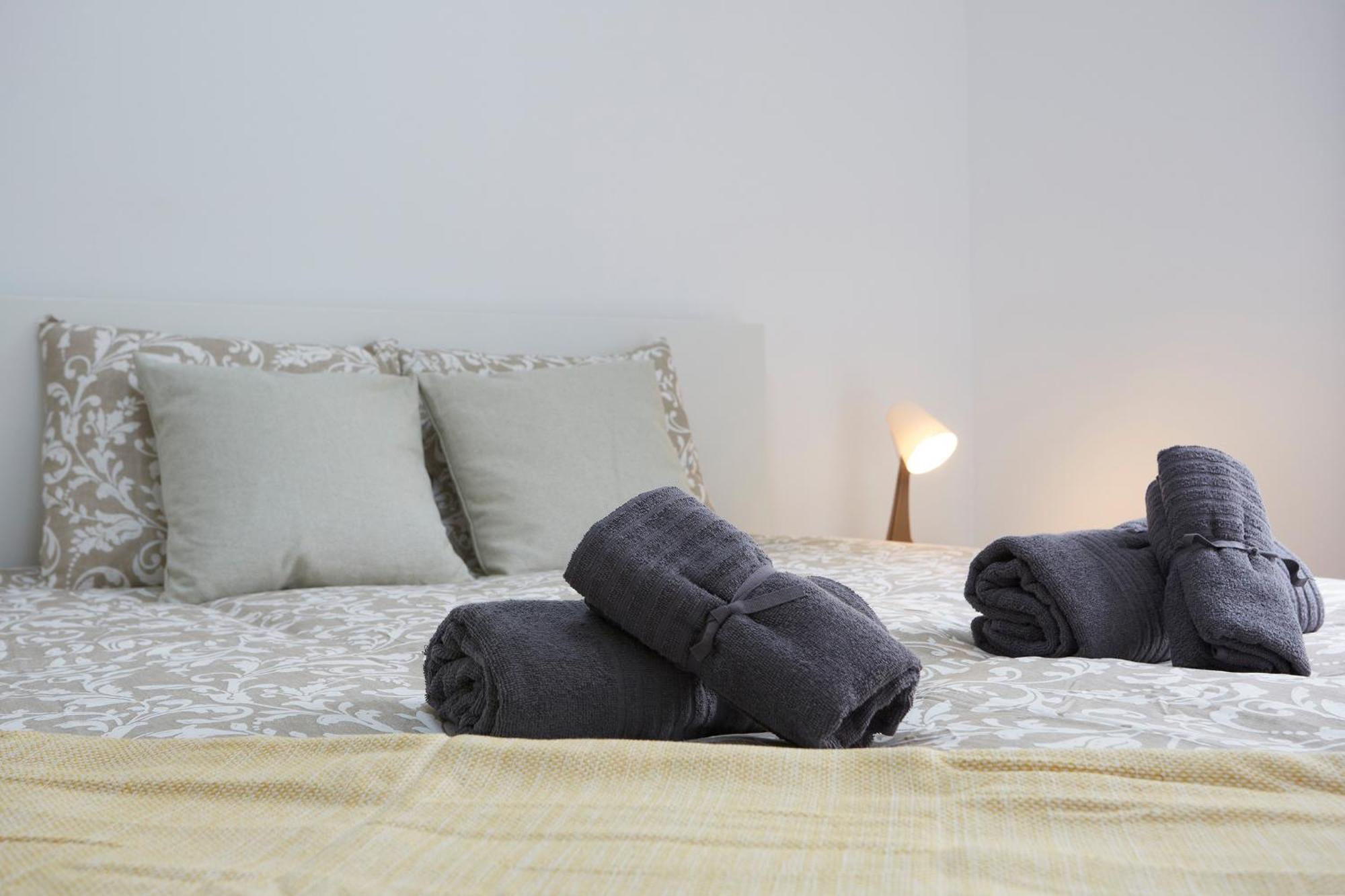 Three Bedroom Two Bathroom Apartment Close To Beach バルセロナ エクステリア 写真